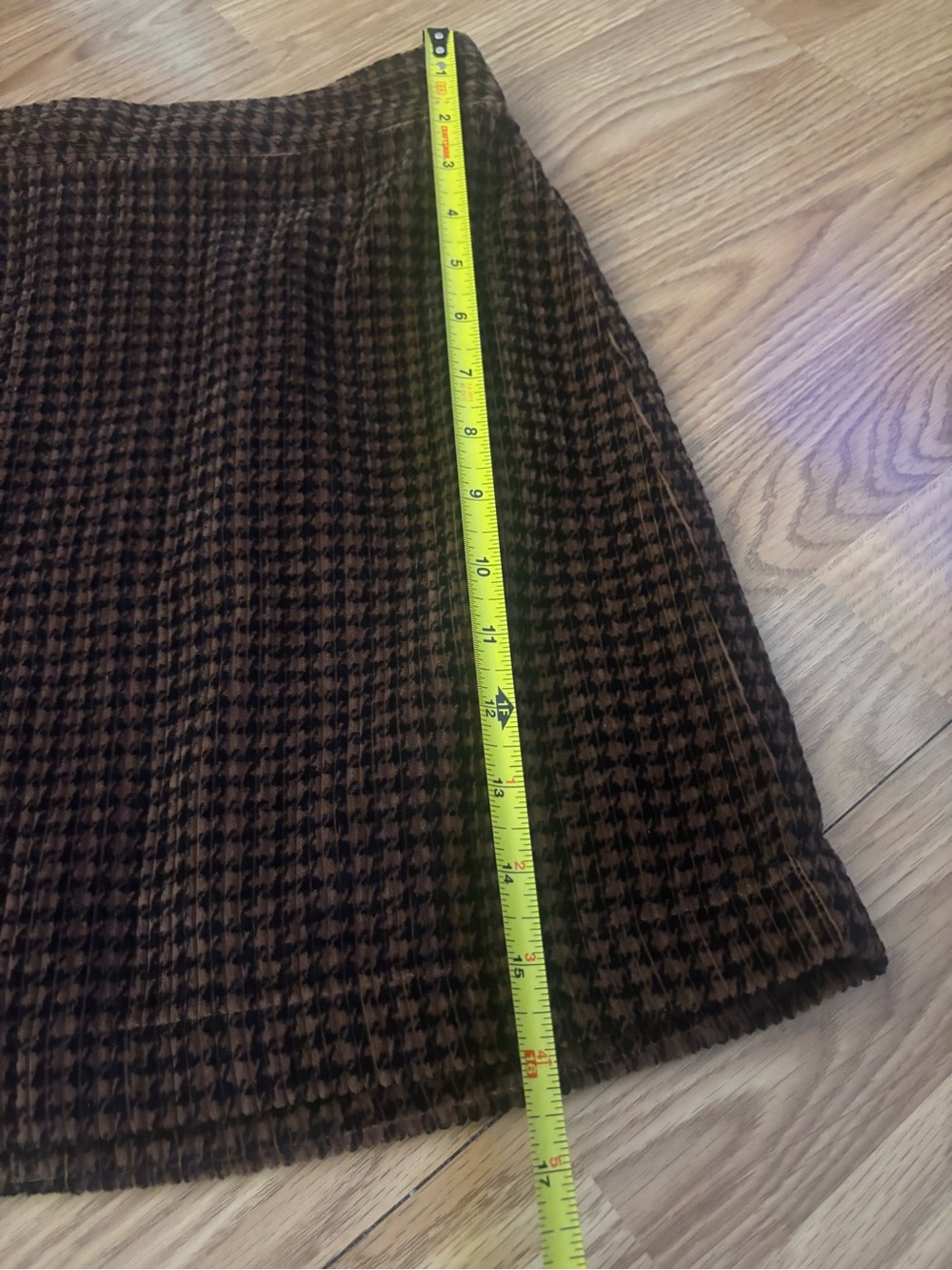Urban Outfitters Brown Corduroy Houndstooth Mini Skirt Size Medium - Picture 4 of 7
